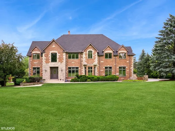 26 Forest Ln, South Barrington, IL 60010
