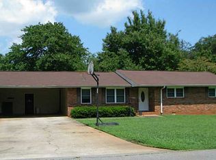 2 Crestwood Rd, Cartersville, GA 30121