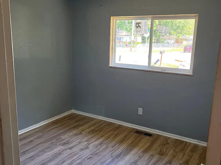 2305 Medaris Rd NW — Photo 5