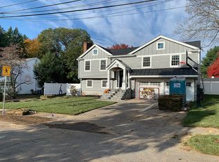 11 Stockdale Rd, Needham, MA 02492