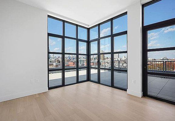 3rd image of 625 Driggs Ave APT 6A