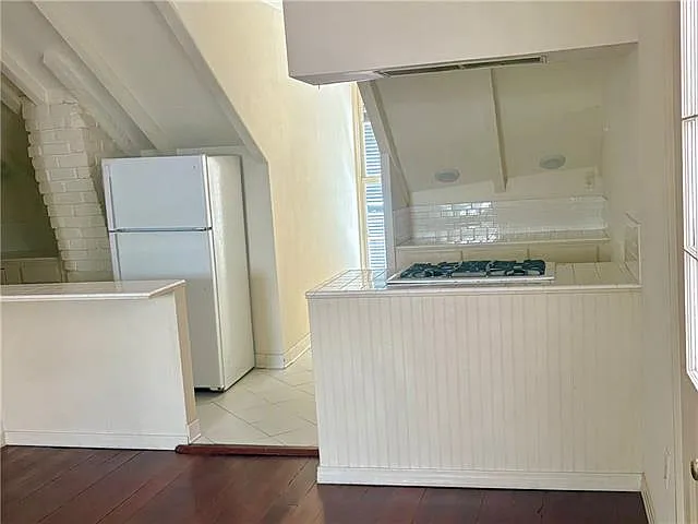 830 Saint Ann St #2A — Photo 4
