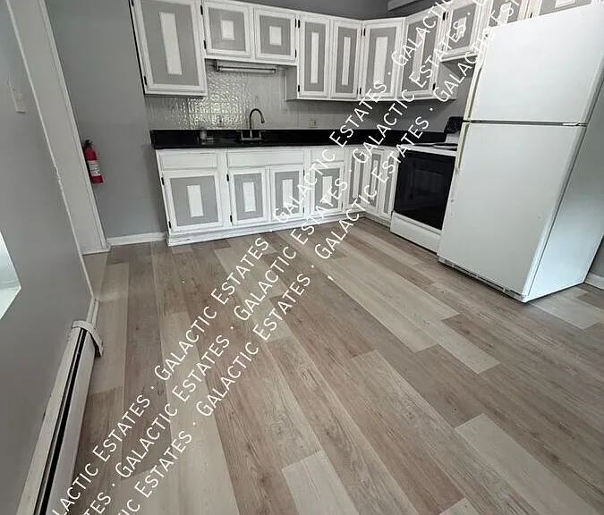14 Eastman St #1 — Photo 2