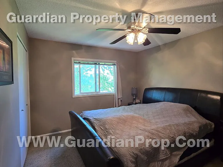 831 Pontiac Ln — Photo 11