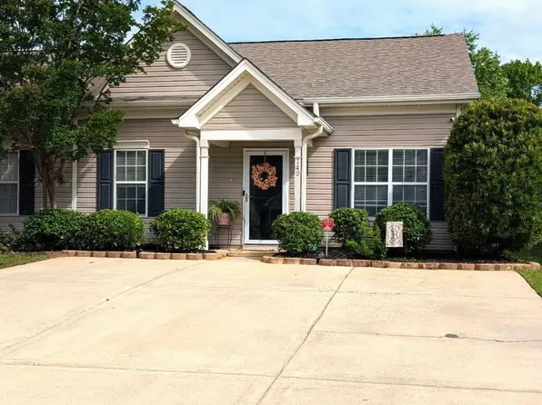 140 Huntington Cir, Lexington, SC 29072