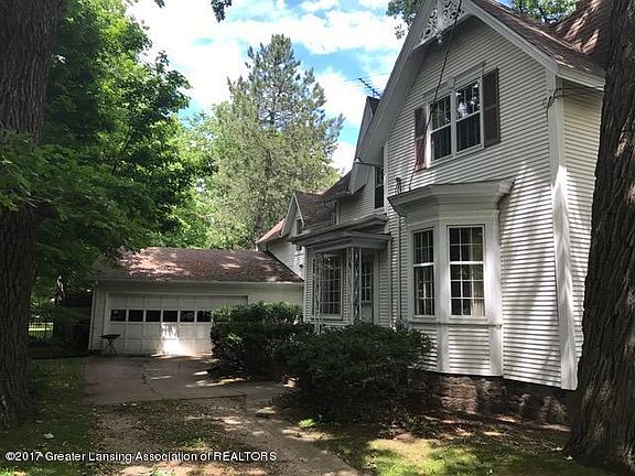 3rd image of 411 E Lovett St