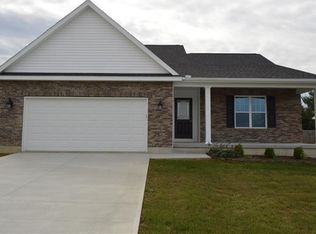 1935 Erika Dr, Springfield, OH 45503