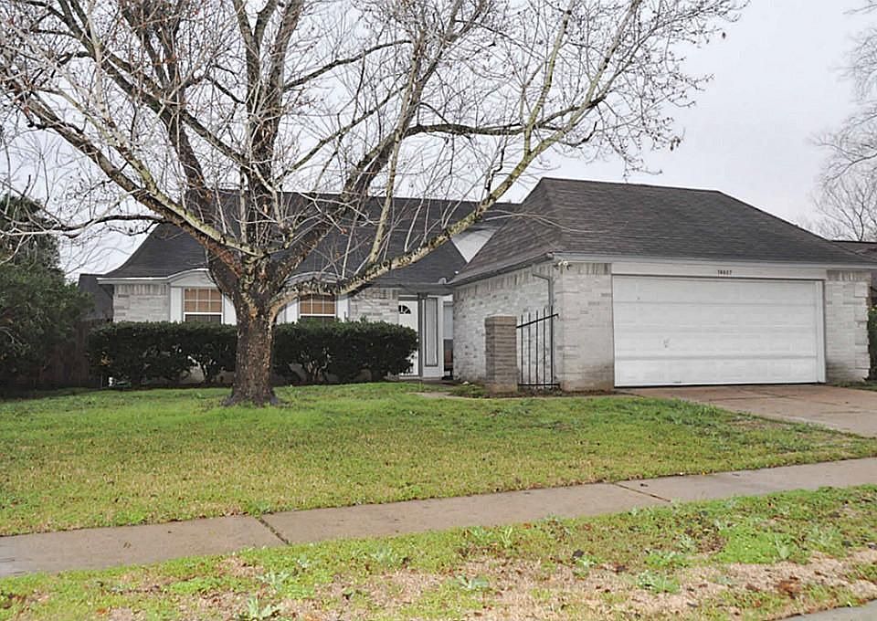 1st image of 14807 Oak Pines Dr