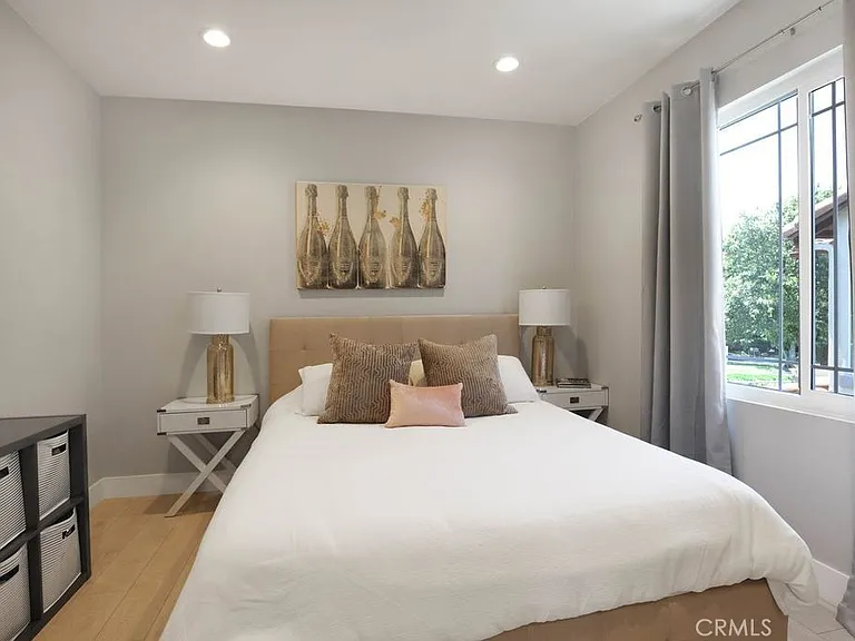 57 Laurelhurst Dr — Photo 20