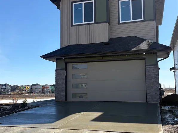 459 Crystal Crk, Leduc, AB T9E 0X6