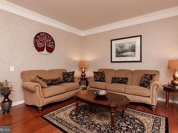 5th image of 29 John Beal Dr