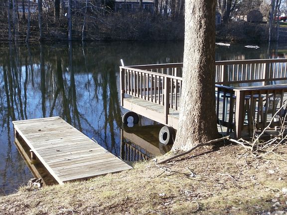 4th image of 1110 Highland Dr