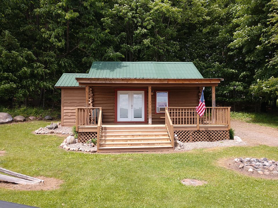 Very well maintained cabin