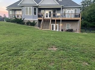 4745 W Beaver Creek Dr, Powell, TN 37849