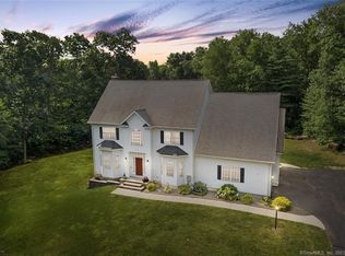 19 Summerwood Rdg, Tolland, CT 06084