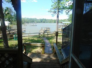 96 N Lakeside Dr, Huntsville, TX 77320