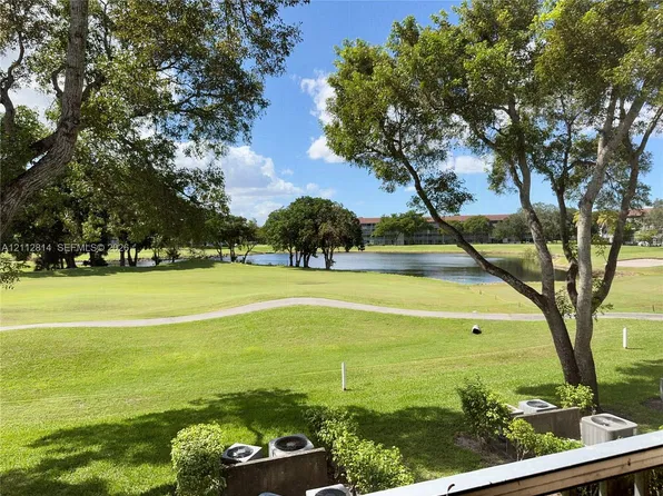 400 SW 134th Way APT 210F, Pembroke Pines, FL 33027