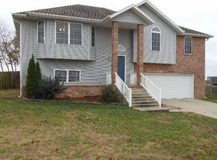 2906 W Trevor Trl, Ozark, MO 65721