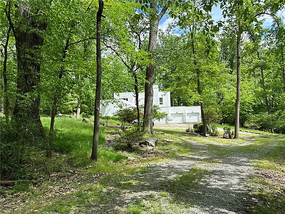 3rd image of 2641 Glenbrae Ln