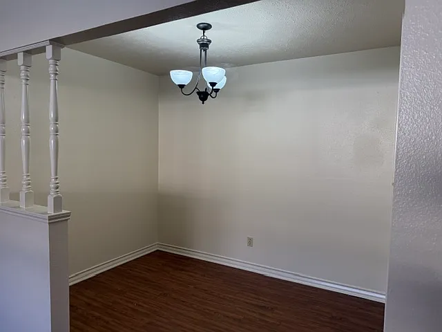 3 bed, 1300 sqft, $1,400 — Photo 3