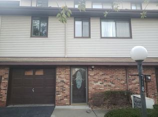 718 Hewitt Ln, New Windsor, NY 12553