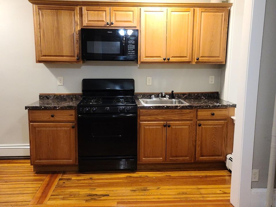 124 Green St Lynn MA Zillow