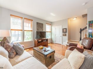 92 Thomastown Rd, Mine Hill, NJ 07803