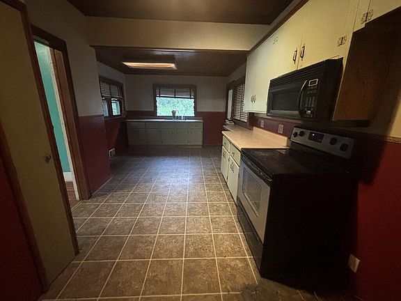 5th image of 814 N Pierce St