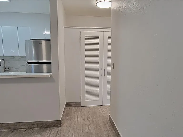 1723 Liberty St #5 — Photo 7