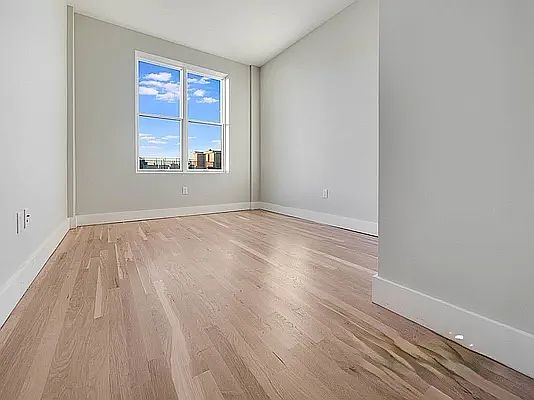 4th image of 111 Troutman St APT 3B