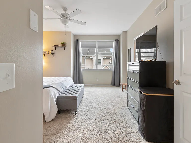 3450 Golden Ave #14 — Photo 9