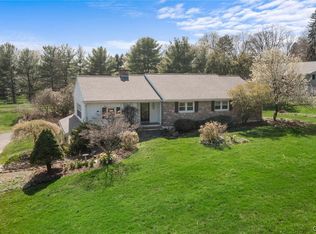 3686 Hickory Hill Rd, Bethlehem, PA 18015