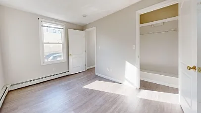 677 Bennington St #3 — Photo 3