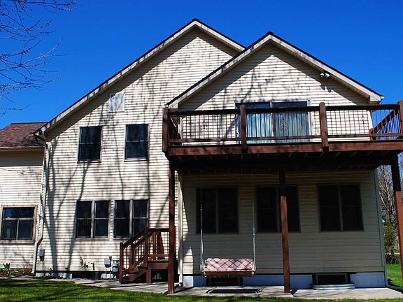 3rd image of 1005 William St N