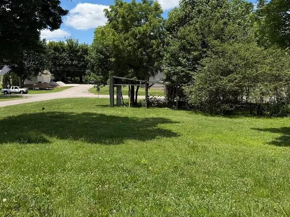 201 Quigley St, Cave City, KY 42127