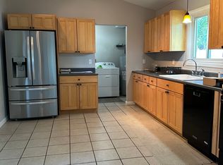 (Undisclosed Address), Red Hook, NY 12571