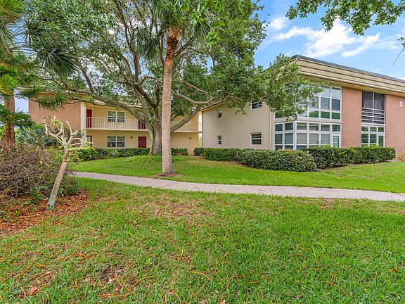 5th image of 19 Vista Gardens Trail #106