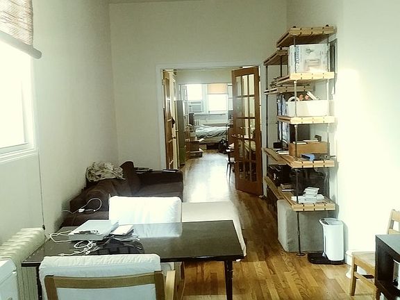 4th image of 1404 31st Ave APT 1W