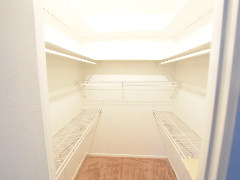 Delaney Court — Photo 12