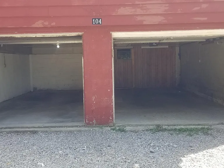 Ann Arbor Ln — Photo 14