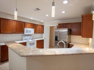 852 Beechcraft Ave, Grand Prairie, TX 75051