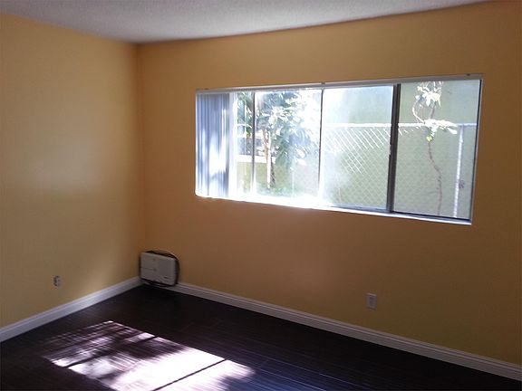 5th image of 150 E Alvarado St APT 6