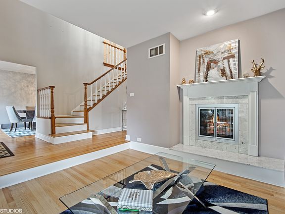 2nd image of 610 S Saint Cecilia Dr
