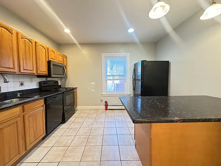 47 Carolina Ave #3 — Photo 4