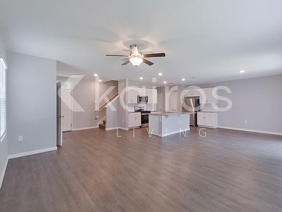 4th image of 32221 Edson Ave