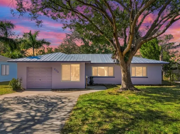 204 22nd St W, Bradenton, FL 34205