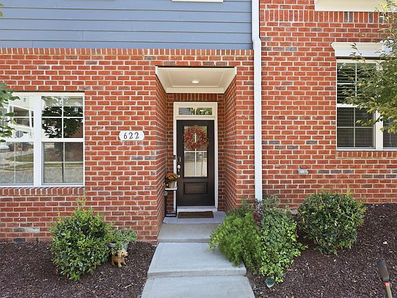 2nd image of 622 Gateway Crossing Ln
