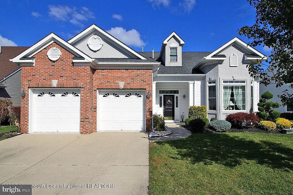 1st image of 32 Harvey Cedar Way