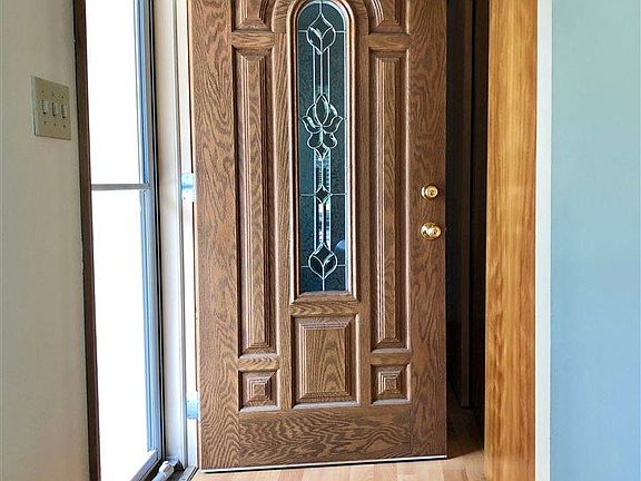 3rd image of 4628 N 83rd Avenue Cir