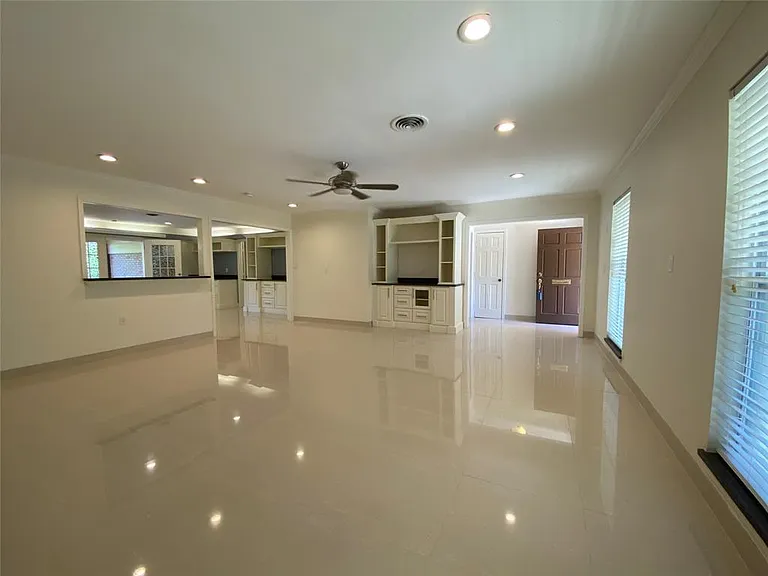 4318 Breakwood Dr — Photo 6
